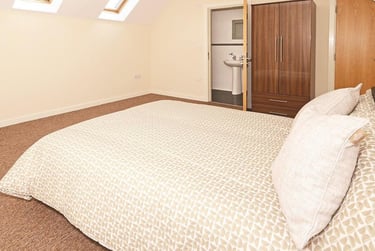 1 bed house, Hassell Street, Basford, Newcastle under Lyme, ST51BF - Image 1